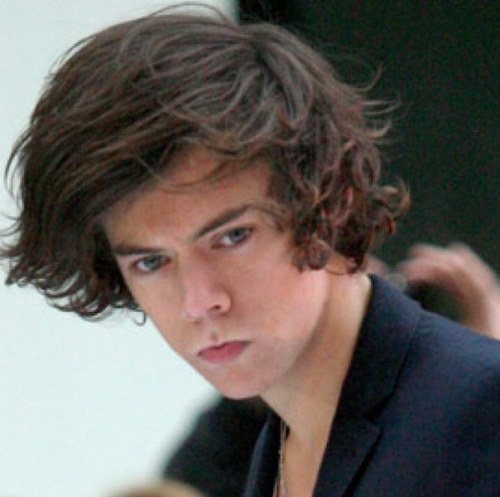 VOTE #mtvhottest ONE DIRECTION
 -@LarryStylinsass :)