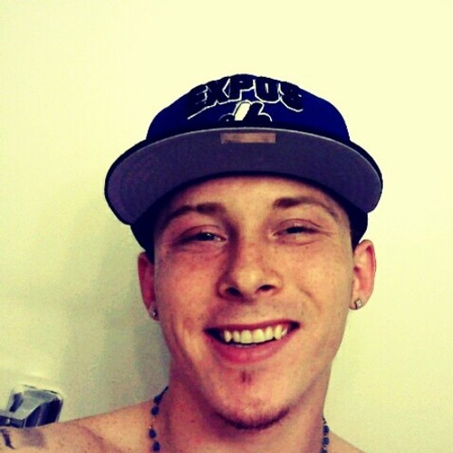 follow me i follow back and rt see I've got big dreams. No one can ever wake me up AMBITION