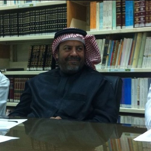 مشرف رياضيات متقاعد ، عضو مجلس ادارة الاتحاد السعودي لكرة الطاولة سابقاً ورئيس سابق لمجلس ادارة نادي كميت ونائب سابق لرئيس مجلس ادارة جمعية البر الخيرية