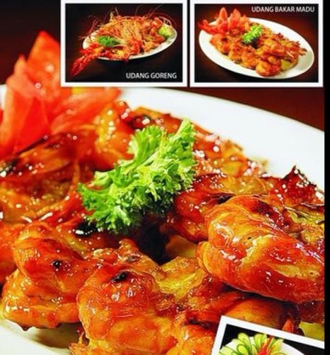 Gubug Makan Mang Engking SOLO adalah sebuah rumah makan yang bernuansa alam pedesaan di tengah–tengah hiruk pikuknya kota SOLO.