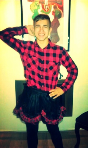 yannickkimny16's profile picture. 