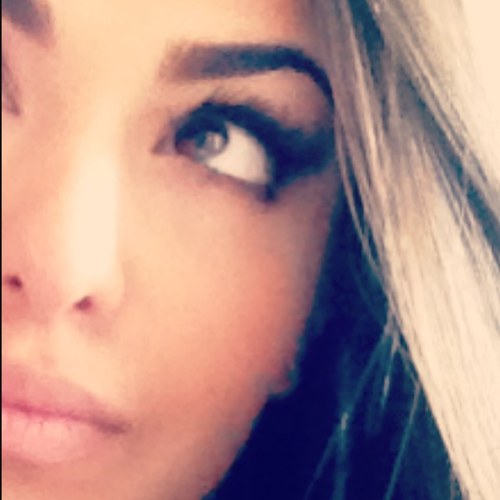 DaFrenchGirl's profile picture. [Instagram - SoSigma]