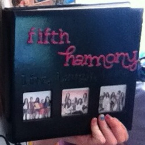 CamilasShoes's profile picture. its @perksofcamila again follow me !!!!!!!!!!