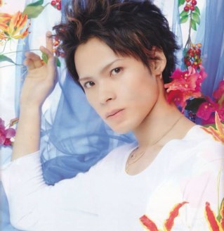 はじめまして、僕タイ人です , 僕は上田 竜也です (KAT-TUN) (￣▽￣) よろしくお願いします（≧∇≦）เอาเถอะ ผมเวิ่น บ้าๆบอๆปันยาอ่อน ใครว่างก็ชวนผมคุยได้นะคับ ใจดี แถมหล่อ(สวยมากกว่า) ฝากตัวด้วยคับบบ^^