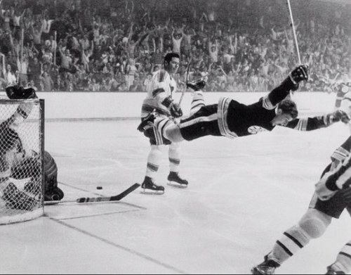 Tweeting nothing but classic hockey pictures of legends, big plays and amazing moments.