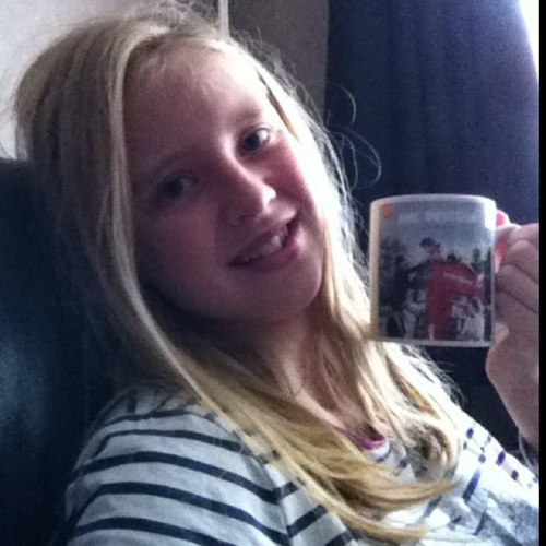 Paige Amie, same age as fizzy tomlinson,love @onedirection,@NiallOfficial, @Real_Liam_Payne,@Louis_Tomlinson, @Harry_Styles, @zaynmalik1D(not sure if its right)