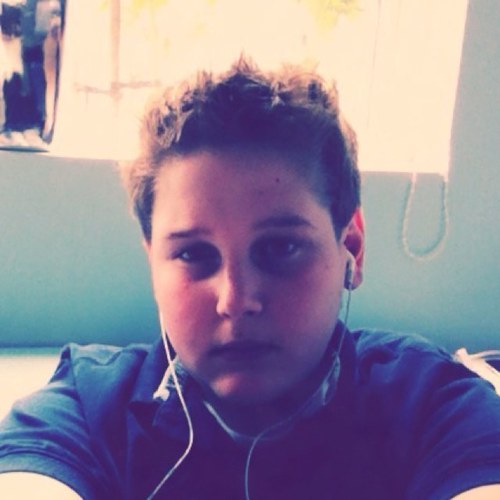 Jongen - Youtube kanaal : http://t.co/Gs0rkOGA7v Like , Abboneer ,Deel en voeg toe aan je favorieten... Big fan of @DagelijksHaaDee