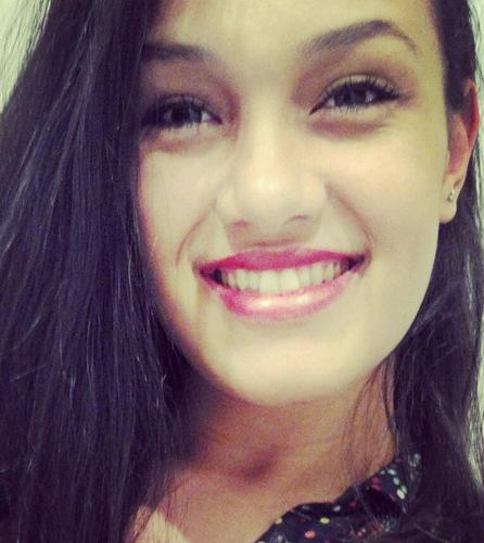 - sorria mais e leve a vida simplesmente :)