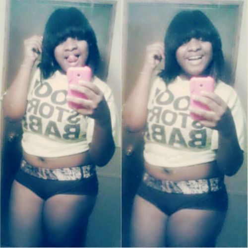 DEATH BEFORE DISHONOR ' ah nigga dont fw too many , I be lowkey COOLING , I aine got no friends I stand ten toes down on my ownnn , REAL SHIT !