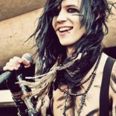 NutellaIsLife_'s profile picture. I have three Batman tattoos so you should love me.
~Single, and gay.~