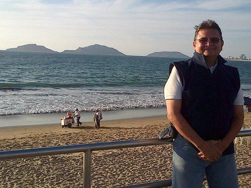 Socio Director de AA&A Contadores Publicos