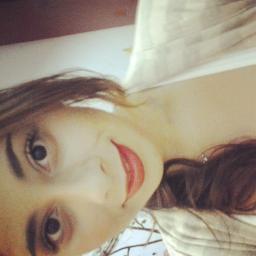 Chata, insuportável, feia, doida, escorpiana e feliz ;)