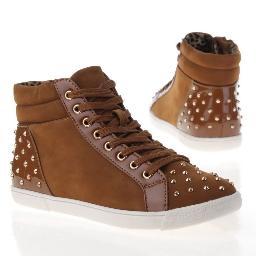 Wedropstyle.nl trendy en moderne dameskleding, damesschoenen, handtassen en accessoires.