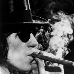 joaquinLD94's profile picture. Pensamientos célebres de un bohemio caballero.