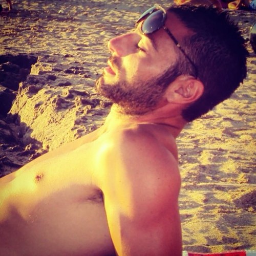 Un afortunado de la vida, nacido en lleida en una familia de panaderos. Actualmente dedicandome a mi pasion, el futbol, en el FC ASCO. IG: @jordimarti10