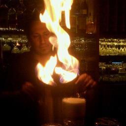 thebartender10's profile picture. un humilde servidor de sonrisas en este mundo, apasionado por el gigantesco paraíso etílico que brinda hermosos tragos a nuestros paladares!!