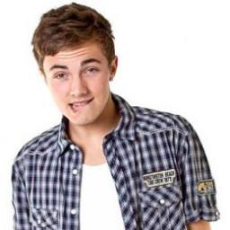 OlliesLipBite's profile picture. ollie Marland has the best face ever! follow him @olliemarland