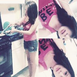 Amo ser chaparrita, Soy demasiado sensible & muy celosa, Sigeme & te sigo asi de simple :3 manda inbox's (: amo platicar . ♥