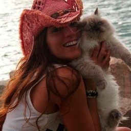 pau_secrets's profile picture. I ❤️my life. I ❤️this planet. I ❤️ to dance. Book Author ❤️IIN Health coach ❤️Nutrition Nerd. Vegetarian for 20+years. Prana Flow Yoga & Meditation teacher. ❤️