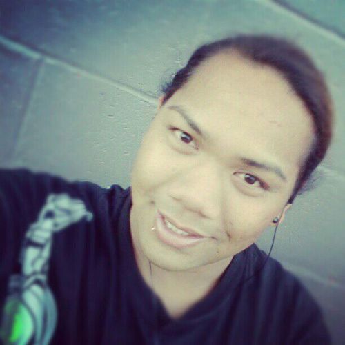 poly_royalty's profile picture. 