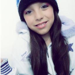 Legaal ,, Boonita ,, Engraçaada ,, Vaidosa ... Erramos ao esperar muito das pessoas que não tem nada a oferecer . ';D