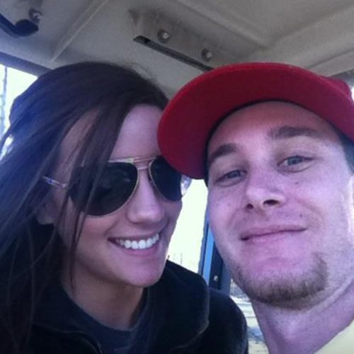 ashbo825's profile picture. 