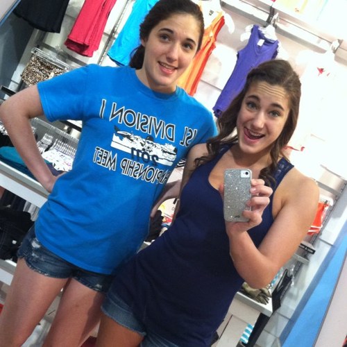 Carley_Selll's profile picture. express yourself.