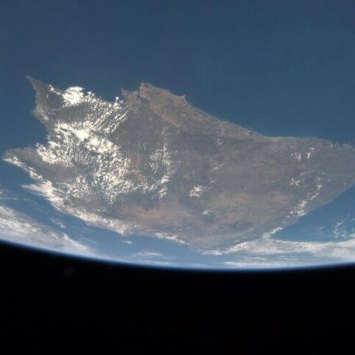 ...

Dependera de la perspectiva desde la que se observe