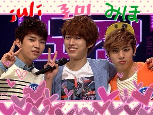 성열님 사랑해용 ♡ソンヨルが好き過ぎて...♡
LINE Kakao Comm Facebook 垢 あります。