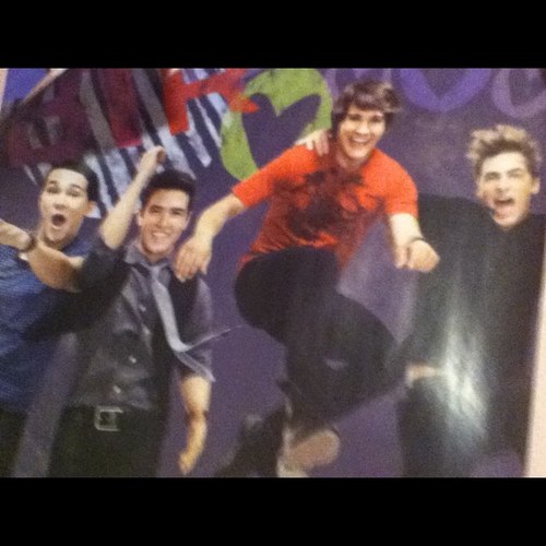 All big time rush fans, come and follow this account! All i talk about is BIG TIME RUSH!!!