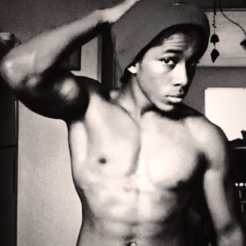 im just tryna be successful in this world...and make my dreams come true...and stay focused alll the way through -Tk