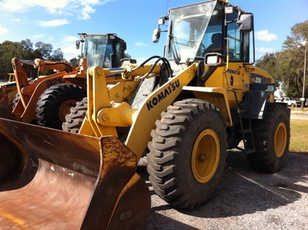 VENTA DE MAQUINARIA USADA PARA
CENTRO Y SUR AMERICA, MAQUINARIA KOMATSU,KOBELCO,CAT, CASE Y OTRAS MARCAS DIRECTO DESDE USA