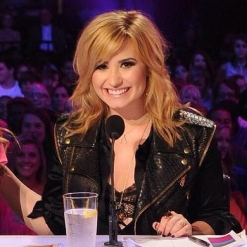 This account is dedicated to a Lovatic meetup @ Xfactor auditions on 6/21/13 in Long Island, NY !!! Run by @lovaticgirll !!!