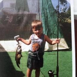 Estudando com o Jason Deeps,fugindo do Jason McCann,namorando com o Derek,admirando o Kidrauhl,casada com o Justin Drew Bieber,cantando rap com o Shawty Mane.♥
