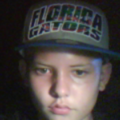 I love 2 play basketball