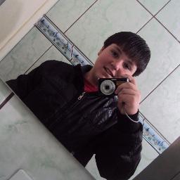 ●๋ иαµи søµ pior nem o melhor, sou apenas o únicø.