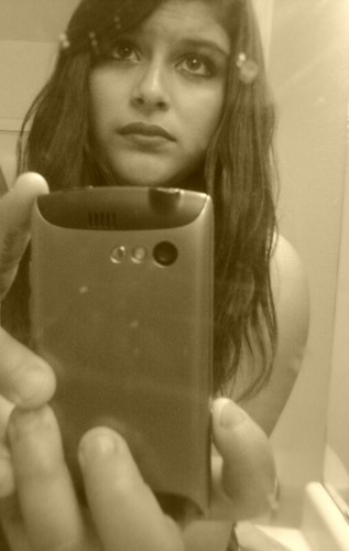 stay truth 2 your self no matter wat peolpe say about u ... as ong as u believe in your self u will be ok just never give up on your self