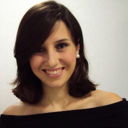 Quase Jornalista com um quê de Publicitária. Mineira. Flamenguista. Viciada em música e internet. Criativa, curiosa e pós-graduada no Jogo do Contente! ;p
