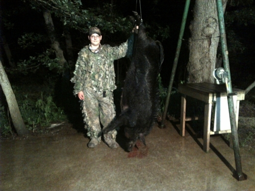 one with the woods hunt to live and live to hunt when i aint huntin im thinkin bout huntin