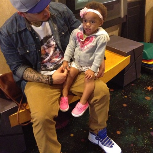 305EZZY's profile picture. We learn as youth We understand with age Either you die wrong Or you live right