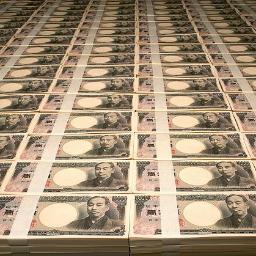 お金を良いものと思っています。私はお金が好きです。と思わないとお金は集まらないそうです。