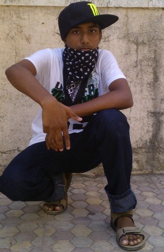 I'm da illest boy u can ever see.i do any kinda rap.specially gangsta rap.i love animals mostly dogs and cats.people say im cute too.need a follow back,ask!