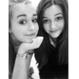 Im the real Fizzy Tomlinson and this is my brothers twitter -- @Louis_Tomlinson