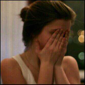 ‏__ سَ اكتب عنك كثيرًا فهنآك شيئًا في قلبي يرفض ان ينسآك ♥