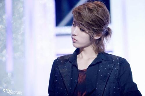 INFINITE Lee Sungyeol (ro) bot                                                                               偽物 なんて いらない 。本物 を 頂戴 。