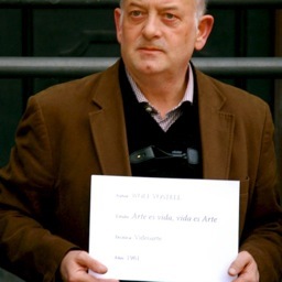 pacorallo's profile picture. Zaragoza (España), 1955 Desde el año 1971 viene dedicándose profesionalmente al mundo del Arte, que compagina con el Diseño Gráfico desde 1989.