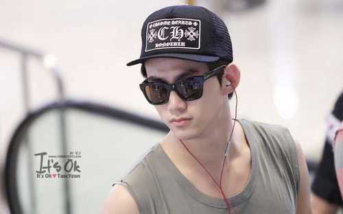[real : @taeccool]อันยอง~ ผมแทคยอน สุดหล่อจากบ่ายสอง ผมเป็นผู้ชายอบอุ่นน่ะครับ ทุกคนคือที่รักของผม♥ #ถั่วงอกแฟม.