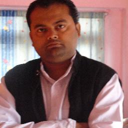 इतिहास और वर्तमान मुझे क्षमा करना क्योंकि मैं 'एकपक्षीय' नहीं बन पाया, कठिन है डगर लेकिन चलते जाना है