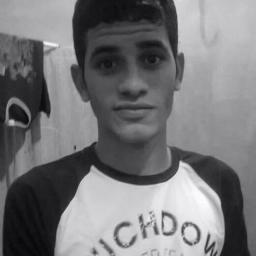 17 anos, Pernambucano, Corinthians ! ciumento,bipolar, evangélico .. Sigo Quem Me Seguir ! haha !, Chato Pá Caraí ..