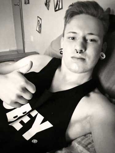 Live you Live and have fun every day!  paaaaarty hard!  :-D :-*Reddio